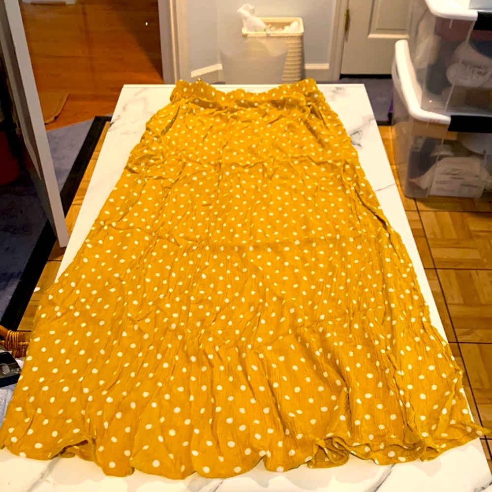 Yellow polka dot vintage full midi tiered skirt, small.
